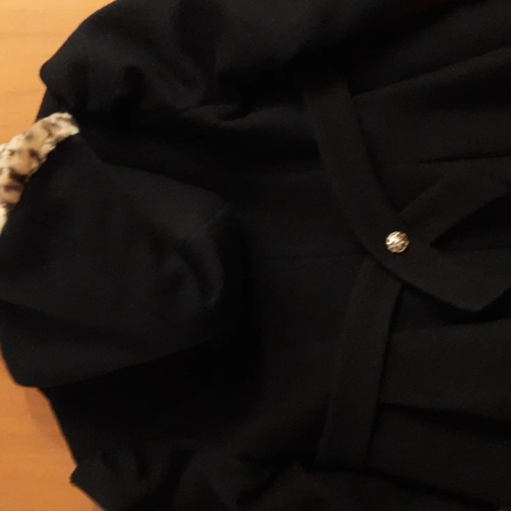 Coat - Picture 3 of 8